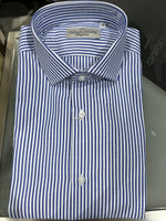 Carica l&#39;immagine nel visualizzatore Galleria, Camicia regolare K101
