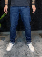 Carica l&#39;immagine nel visualizzatore Galleria, Jeans Twister slim fit
